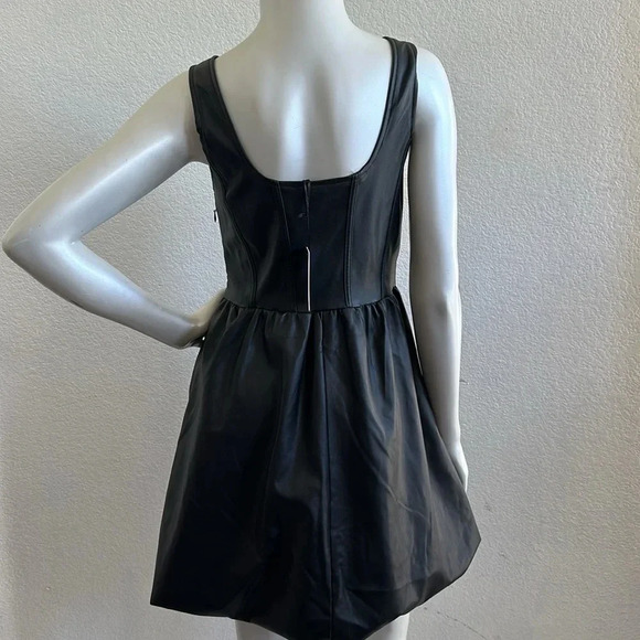 NWT Sincerely Jules Black Faux Leather Corset Bustier Size M - Picture 4 of 5